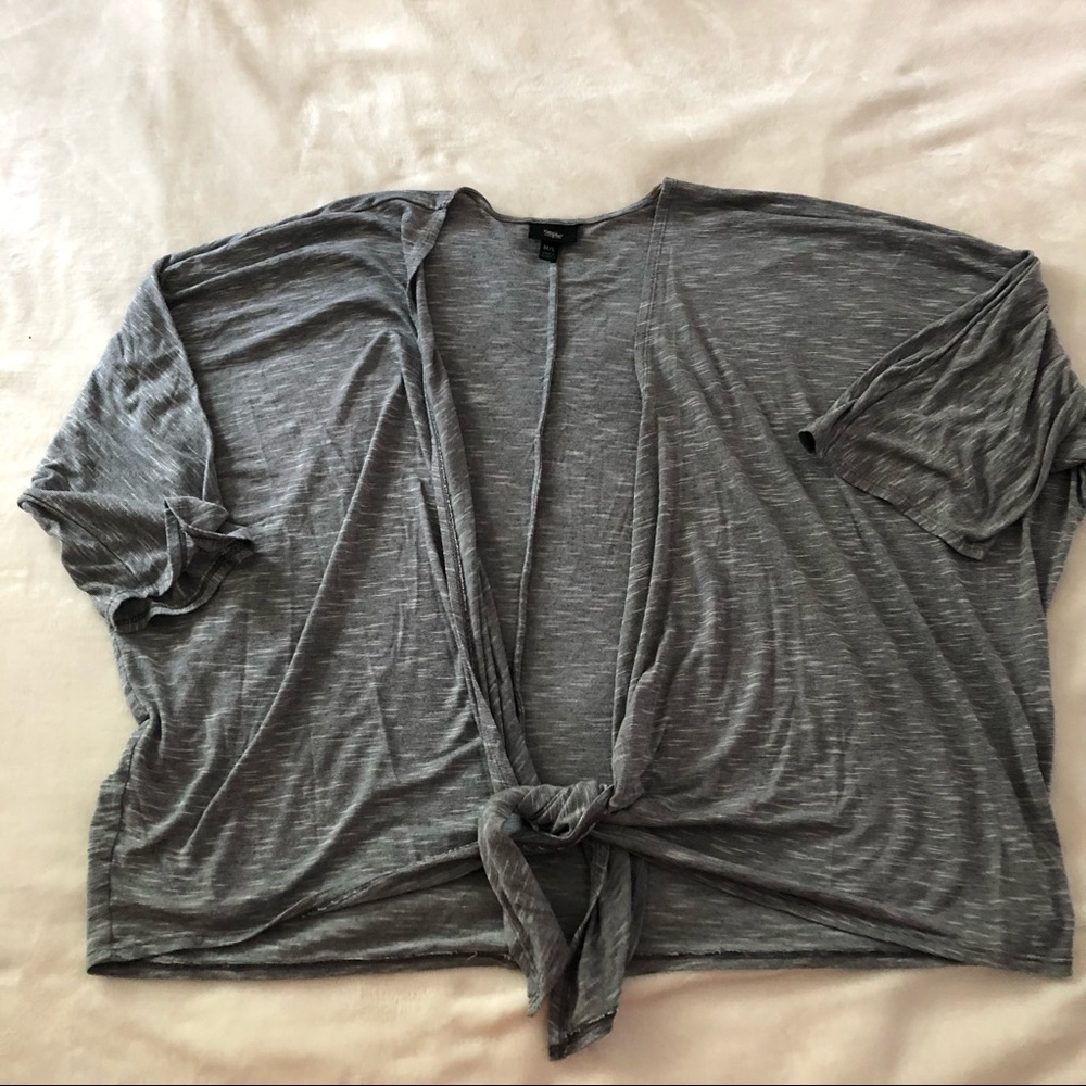 🍁 4/$16 🍁 Gray Short Sleeve lightweight Cardigan